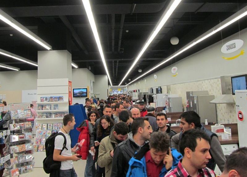 Black Friday. Vanzari si comenzi record pentru magazinele romanesti pentru primele ore din vinerea neagra Black Friday Vanzari Si Comenzi Record Pentru Magazinele Romanesti Pentru Primele Ore Din Vinerea Neagra 1