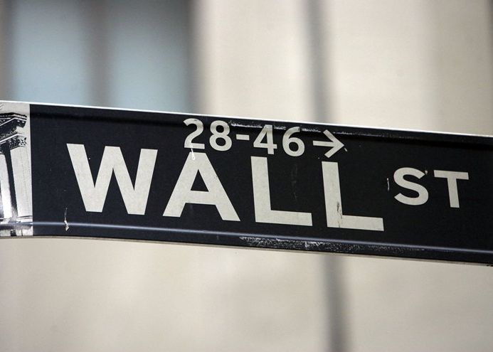 De ce au fost interzise Facebook, Twitter si Youtube pe Wall Street De Ce Au Fost Interzise Facebook Twitter Si Youtube Pe Wall Street