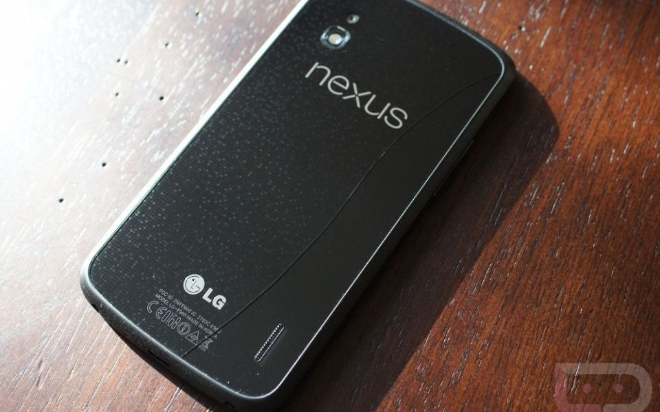 Nexus 4, cel mai asteptat telefon al sfarsitului de an, are probleme Nexus 4 Cel Mai Asteptat Telefon Al Sfarsitului De An Are Probleme