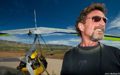 John McAfee, unul dintre cei mai mari informaticieni din lume, ar fi fost prins de politie dupa saptamani de cautari