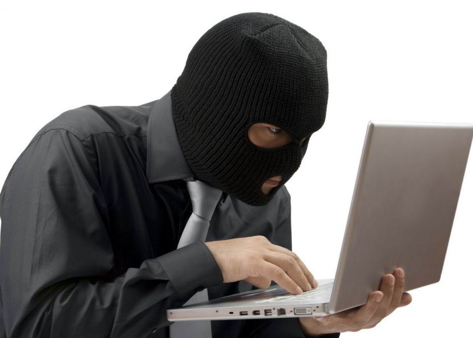 Sase romani au fost arestati pentru frauda pe Internet. Ce suma fabuloasa au furat in urma unor anunturi pe eBay Sase Romani Au Fost Arestati Pentru Frauda Pe Internet Ce Suma Fabuloasa Au Furat In Urma Unor Anunturi