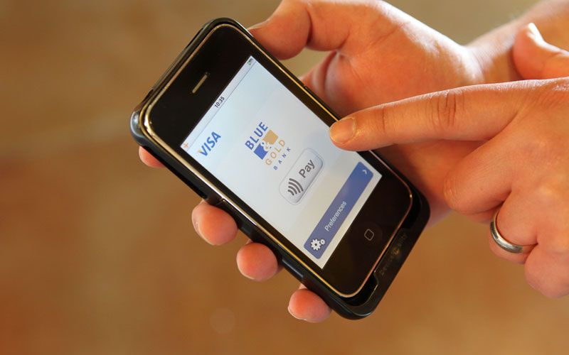 Faci plati online? Zeci de mii de europeni s-au trezit cu bani furati din cont Faci Plati Online Zeci De Mii De Europeni S Au Trezit Cu Mai Putini Bani In Cont