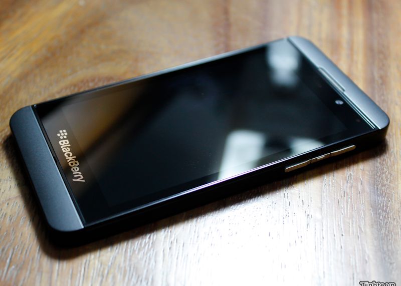 BlackBerry Seria L Blackberry Imagini Si Video Cu Noua Serie L Cu Blackberry Os 10