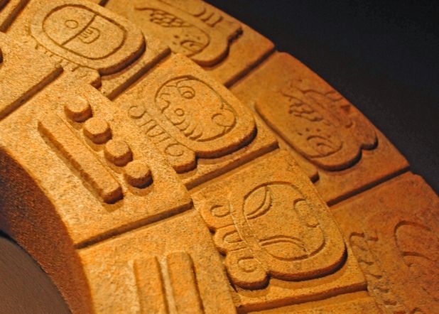 Enigma mayasa. Cum calculau mayasii timpul. Misterele celui mai precis calendar utilizat in istoria omenirii Enigma Mayasa Cum Calculau Mayasii Timpul Misterele Celui Mai Precis Calendar Utilizat In Istoria Omenirii