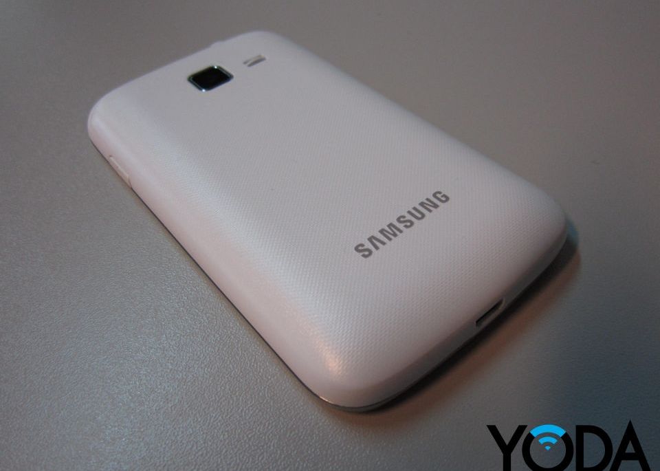 Samsung Galaxy Y Pro Samsung Galaxy Y Pro Un Smartphone Ieftin Cu Tastatura Qwerty 1