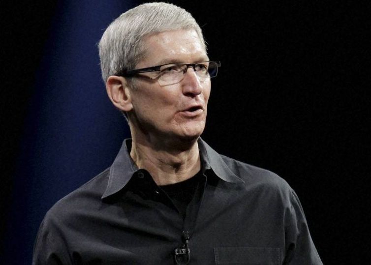 Tim Cook Salariul Directorului Apple Tim Cook Cu 99 Mai Mic Fata De Anul Trecut