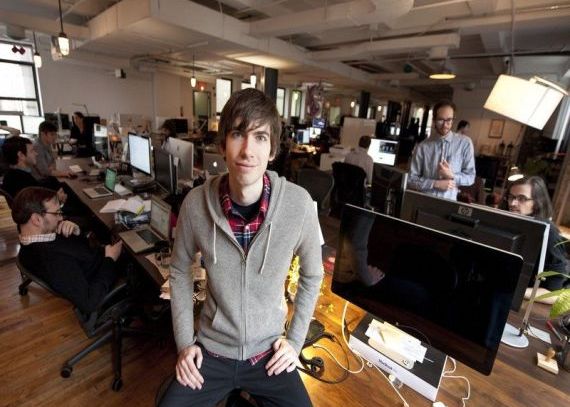 Face afaceri in IT de la 11 ani. Tanarul care a renuntat la scoala, dar a ajuns milionar Face Afaceri In It De La 11 Ani Tanarul Care A Renuntat La Scoala Dar A Ajuns Milionar