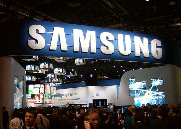 Samsung CES 2013 Ces 2013 Targul De Tehnologie De La Las Vegas Ce Surprize Pregatesc Samsung Lg Polaroid Si Intel