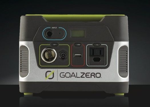 Goal Zero, bateria care te va face sa uiti de prize. Cu 4 ore de soare poti alimenta toata casa Goal Zero Bateria Care Te Va Face Sa Uiti De Prize Cu 4 Ore De Soare Poti Alimenta Toata Casa