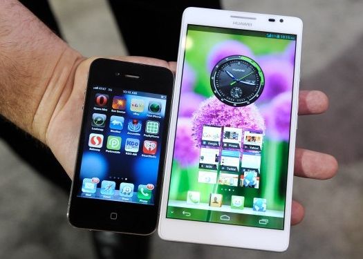 Lenovo aduce la CES K900 phablet , un hibrid telefon-tableta de 5,5 inch Lenovo Aduce La Ces Phablet Un Hibrid Telefon Tableta De 5 5 Inch