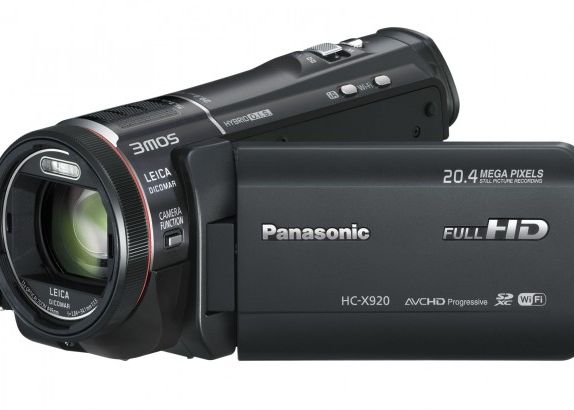 Panasonic aduce la CES 12 camere video Full-HD. Una e de spion, o alta e subacvatica Panasonic La Ces 12 Camere Video Full Hd Una Dintre Ele Subacvatica Si Rezistenta La Socuri Si La Inghet