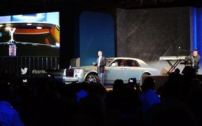 Ciudatenii de la CES 2013: Rolls-Royce Phantom de 2,5 milioane de dolari si zgarda inteligenta pentru patrupede