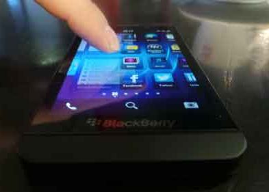 BlackBerry Z10 Blackberry Z10 Smartphone Ul Touch Ce Va Fi Lansat Pe 30 Ianuarie Video