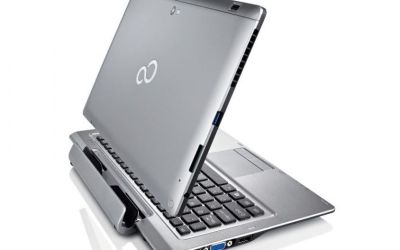 Fujitsu aduce in Romania tableta hibrida Stylistic Q702, un gadget business adresat oamenilor in miscare