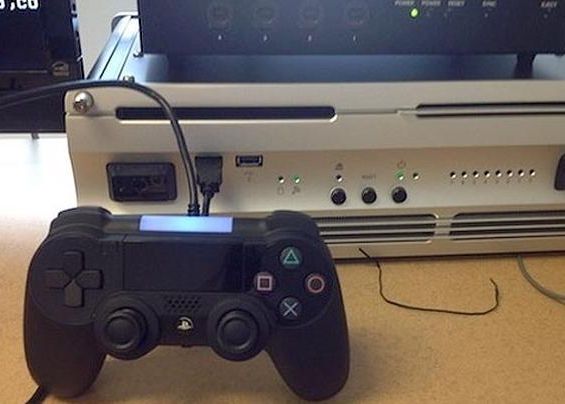 PlayStation 4 va avea controller cu touchscreen. Imaginea scapata pe internet si confirmata de cel mai important site al gamerilor Playstation 4 Va Avea Controller Cu Touchscreen Confirmata De Cel Mai Important Site Al Gamerilor