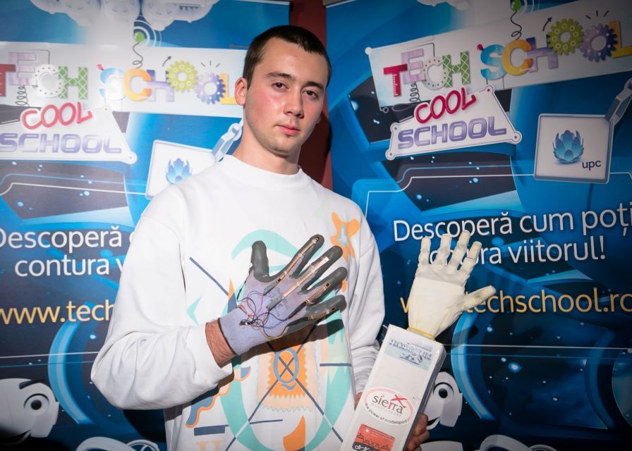 Medicul viitorului, un prototip construit de un elev roman in cadrul programului educational Tech School Medicul Viitorului Un Prototip Construit De Un Elev Roman In Cadrul Programului Educational Tech School 1