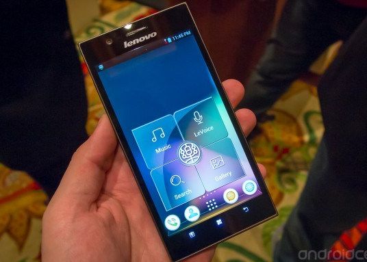 Lenovo K900 a venit la Barcelona cu 2 luni inaintea lansarii oficiale. REVIEW George Buhnici Lenovo K900 A Venit La Barcelona Cu 2 Luni Inaintea Lansarii Oficiale Review George Buhnici