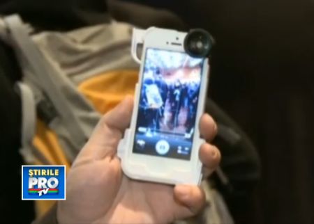 Camera de la iPhone, imbunatatita de 3 ori. Un gadget care a impresionat la MWC 2013 Camera De La Iphone Imbunatatita De 3 Ori Un Gadget Care A Impresionat La Mwc 2013