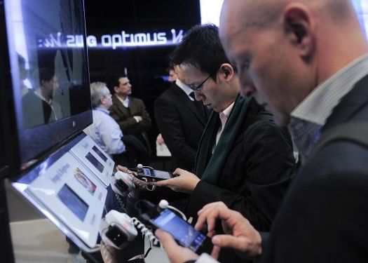 Jocurile in cloud sau platile cu telefonul. Romanii iubesc tot ce e nou in IT Jocurile In Cloud Sau Platile Cu Telefonul Romanii Iubesc Tot Ce E Nou In It