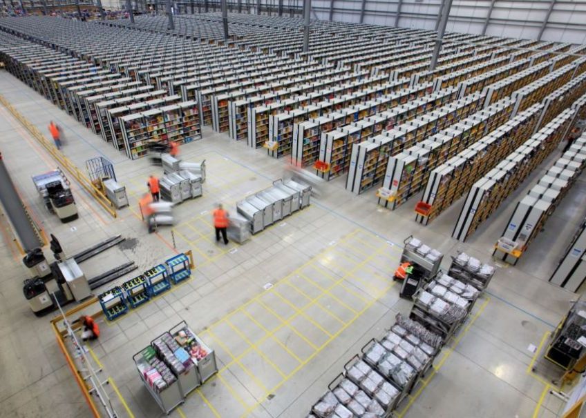 Ce se ascunde in spatele unei comenzi facute pe un magazin online VIDEO Ce Se Ascunde In Spatele Unei Comenzi Pe Un Site De E Commerce