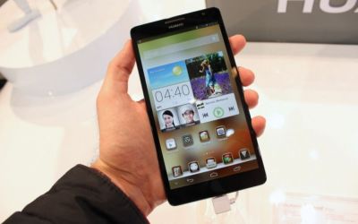 SUPER FOTO: Asa arata toata armata Android de la MWC 2013: Care a fost cel mai spectaculos model prezentat?