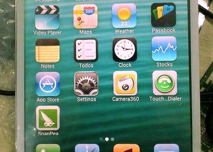 Daca nu te-ai uita cu atentie, nu ti-ai da seama ca acesta este un iPad Mini contrafacut. Foto Daca Nu Te Ai Uita Cu Atentie Nu Ti Ai Da Seama Ca Acesta Este Un Ipad Mini Contrafacut Foto