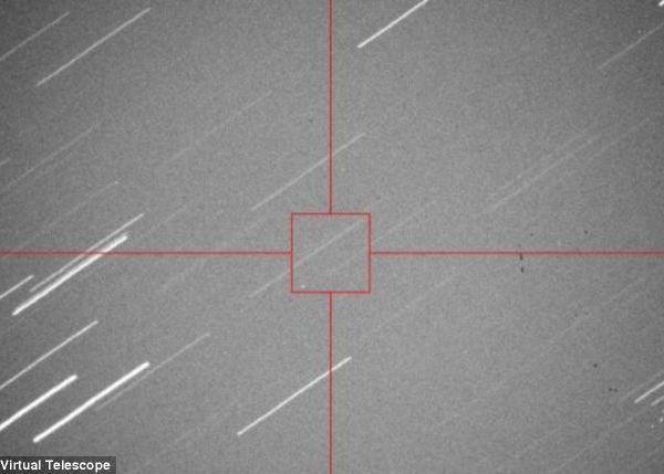 Un alt meteorit de dimensiunea celui cazut in Rusia a trecut la doar 400.000 de kilometri distanta de Terra Un Alt Meteorit De Dimensiunea Celui Cazut In Rusia A Trecut La Doar 400 000 De Kilometri Distanta De