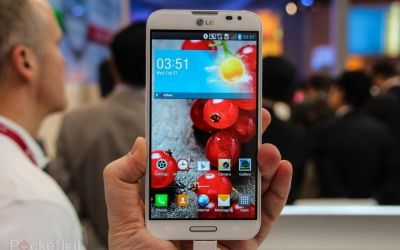 Cele mai bune telefoane nou-noute: HTC One, LG Optimus G Pro si BlackBerry Q10