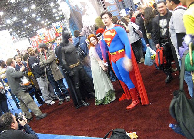 Comic Con, cel mai tare eveniment dedicat fanilor benzilor desenate, jocurilor video si filmelor, in premiera la Bucuresti Comic Con Cel Mai Tare Eveniment Dedicat Fanilor Benzilor Desenate Jocurilor Video Si Filmelor In Premiera