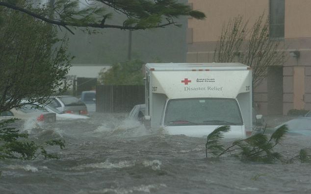 Uraganele de tipul Katrina si-ar inmulti frecventa din cauza incalzirii globale Uraganele De Tipul Katrina Si Ar Inmulti Frecventa Din Cauza Incalzirii Globale