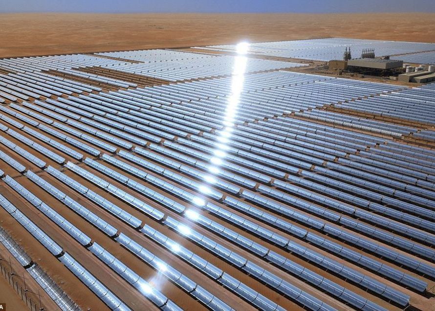 Cel mai mare parc solar se afla chiar intr-o zona care nu are nevoie de energie alternativa: Emiratele Arabe Unite Cel Mai Mare Parc Solar Se Afla Chiar Intr O Zona Care Nu Are Nevoie De Energie Alternativa Emiratele
