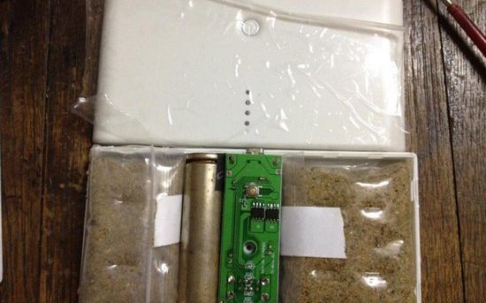 Si-a cumparat pentru telefonul mobil o baterie externa care nu mergea. Ce a descoperit cand a desfacut-o sa vada ce are Si A Cumparat Pentru Telefonul Mobil O Baterie Externa Care Nu Mergea Ce A Descoperit Cand A Desfacut