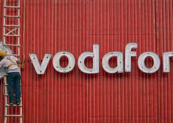 Vodafone ar putea vinde 45% din cel mai mare operator de telefonie din SUA Vodafone Ar Putea Vinde 45 Din Cel Mai Mare Operator De Telefonie Din Sua