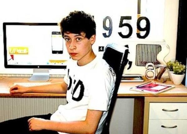 Yahoo a cumparat cu aproximativ 30 de milioane de dolari Summly, afacerea infiintata de un pusti de 15 ani Yahoo A Cumparat Cu Aproximativ 30 De Milioane De Dolari Summly Afacerea Infiintata De Un Pusti De 15