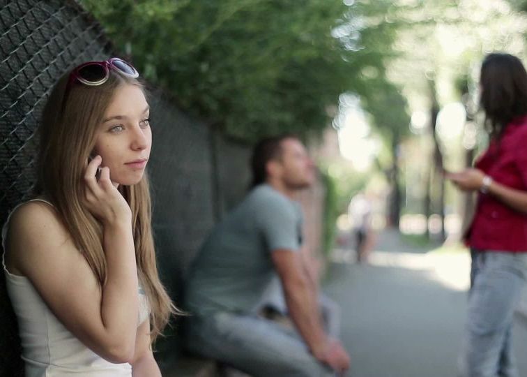 Peste 1 milion de numere de telefon, mutate dintr-o retea in alta la cererea posesorilor Peste 1 Milion De Numere De Telefon Mutate Dintr O Retea In Alta La Cererea Posesorilor