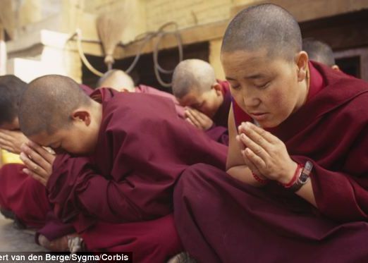 Meditatia calugarilor tibetani poate creste temperatura corpului pana la 38 de grade Celsius Meditatia Calugarilor Tibetani Poate Creste Temperatura Corpului Pana La 38 De Grade Celsius