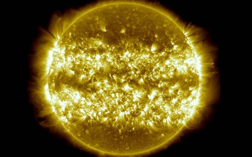 Trei ani din activitatea Soarelui, inghesuiti in trei minute VIDEO Trei Ani Din Activitatea Soarelui Inghesuiti In Trei Minute Video