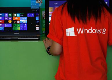 Microsoft lucreaza la o tableta care sa-si masoare fortele cu iPad Mini Microsoft Lucreaza La O Tableta Care Sa Si Masoare Fortele Cu Ipad Mini