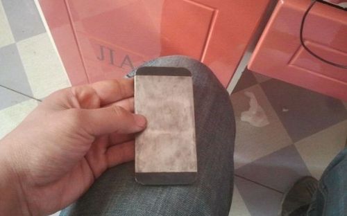 Ideea geniala a unui chinez. Cum a reusit sa-si construiasca singur un iPhone 5 dintr-o bucata de otel Ideea Geniala A Unui Chinez Cum A Reusit Sa Si Construiasca Singur Un Iphone 5 Dintr O Bucata De Otel