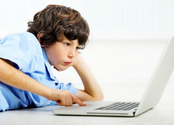 Site-urile porno, torrentele si Facebook, site-urile cel mai accesate de copiii romani Site Urile Porno Torrentele Si Facebook Site Urile Cel Mai Accesate De Copiii Romani