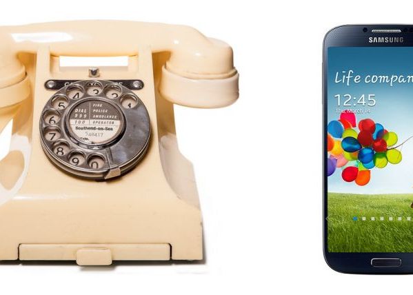 Gadgeturile copilariei. De la telefon cu disc, la Samsung Galaxy S4 Telefon Cu Disc Samsung Galaxy S4