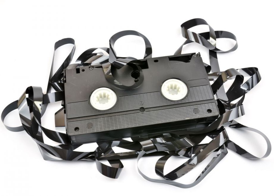 Gadgeturile copilariei. Farmecul filmelor la VHS, vazute astazi pe un sistem Home Cinema cu Blu-ray Gadgeturile Copilariei Farmecul Filmelor La Vhs Vazute Astazi Pe Un Sistem Home Cinema Cu Blu Ray