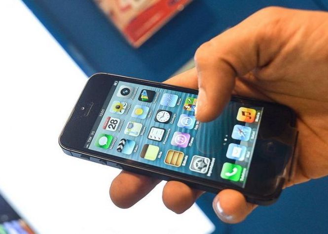 Luni: ziua in care se fura cele mai multe telefoane mobile Luni Ziua In Care Se Fura Cele Mai Multe Telefoane Mobile