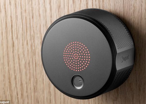 Incuietoarea inteligenta care permite accesul in casa doar prin folosirea telefonului Incuietoarea Inteligenta Care Permite Accesul In Casa Doar Prin Folosirea Telefonului