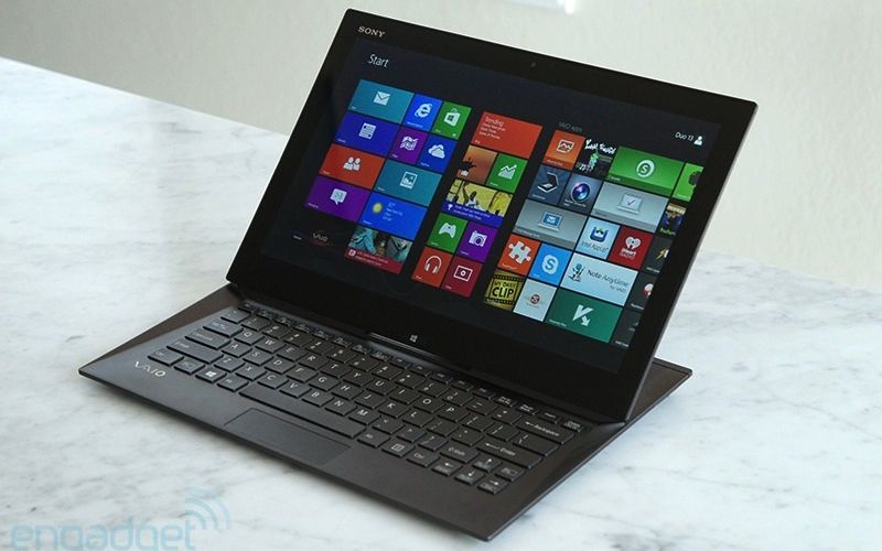 Sony VAIO Duo 13 Sony Vaio Duo 13 Un Slider Puternic La Care Bateria Tine Aproape 10 Ore