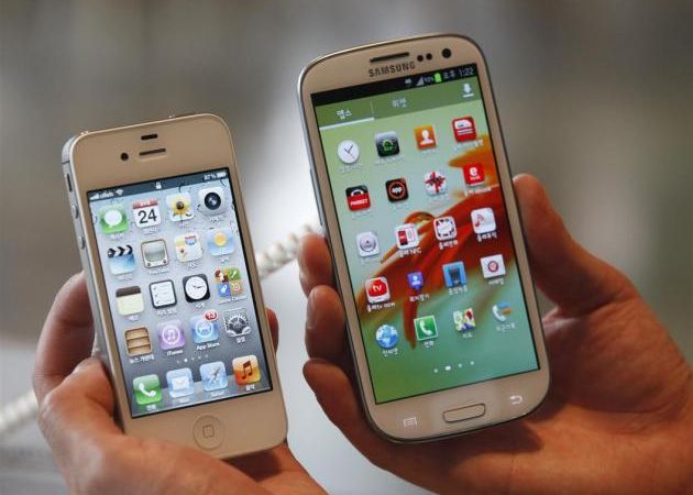 Samsung Galaxy S4, vanzari mai bune decat iPhone 5 in SUA Samsung Galaxy S4 Vanzari Mai Bune Decat Iphone 5 In Sua