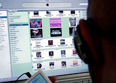 Apple se pregateste sa lanseze iRadio, un serviciu de muzica online Apple Se Pregateste Sa Lanseze Iradio Un Serviciu De Muzica Online