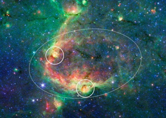 Telescopul Spitzer a indentificat o stea tanara la periferia galaxiei noastre Telescopul Spitzer A Indentificat O Stea Tanara La Periferia Galaxiei Noastre
