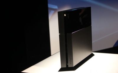 PlayStation 4 si controllerul DualShock hands-on