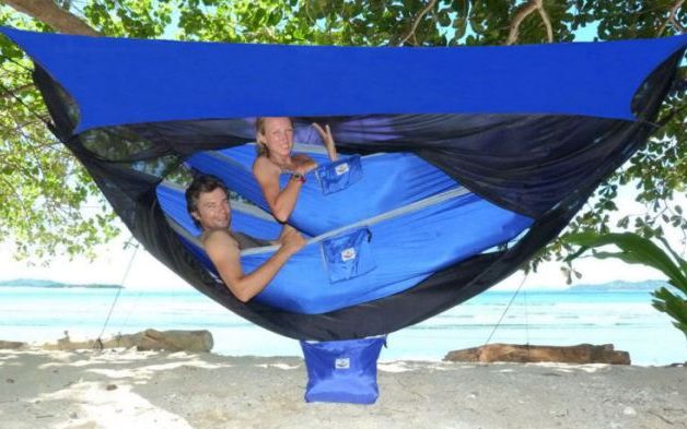 Cortul care te fereste de intalniri cu insectele Cortul Care Te Fereste De Intalniri Cu Insectele